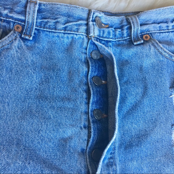 Levi’s Denim Ripped Shorts - Picture 3 of 8